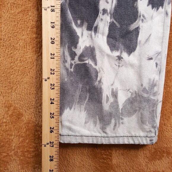 UNIF Jeans Womens Size 26 Cream Acid Wash Straight Leg Baggy - Picture 6 of 8